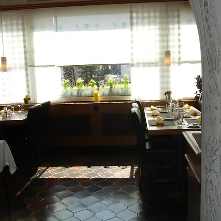 Roessli By Livingmoments 3*