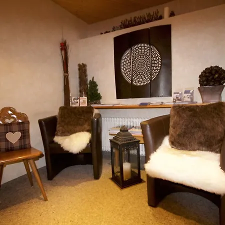 Roessli By Livingmoments 3*